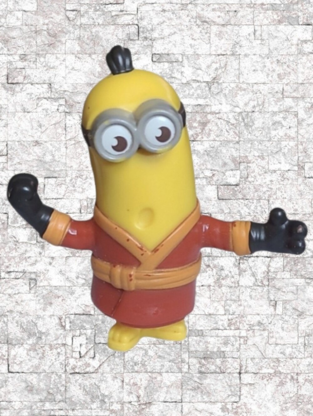 2019 Minion Kevin Wearing A Red Robe McD's Toy Figure